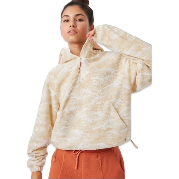 Outdoor Voices Camo PrimoFleece 1/4 Zip Hoodie | Small | White Cloud - Picture 2 of 11